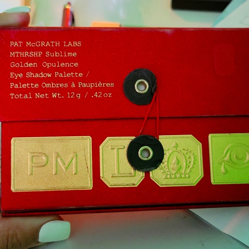 Pat McGrath Golden Op eyeshadow